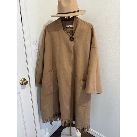ZARA CAMEL WOOL RUNWAY MUST HAVE STYLE CAPE FRINGE BLOGGER COAT $279 Sz M - Picture 3 of 10